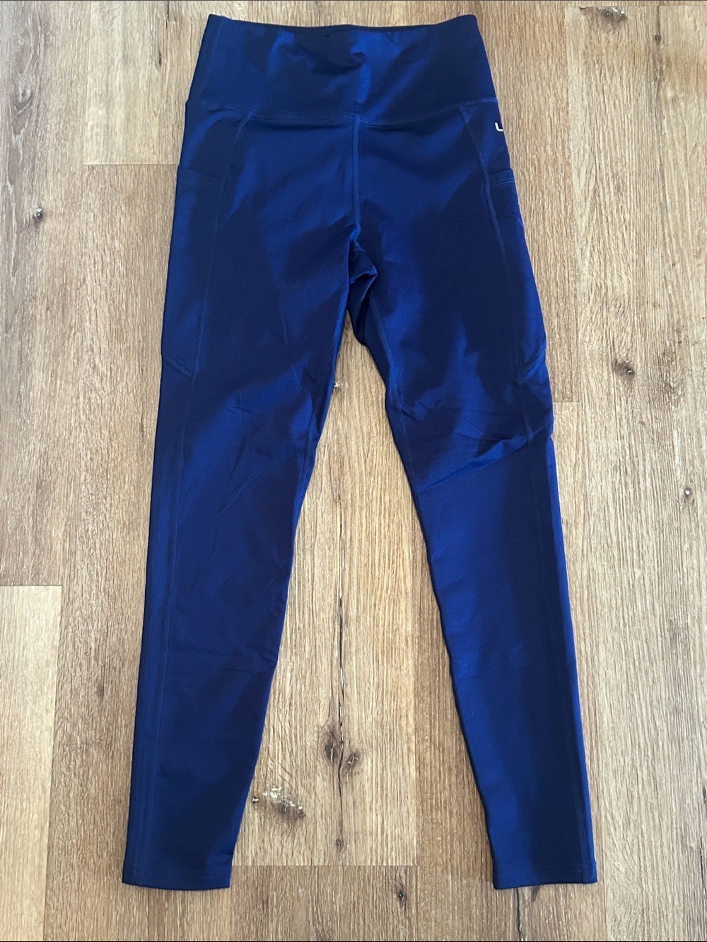 NWT LEAO Amazon Leggings Size Small